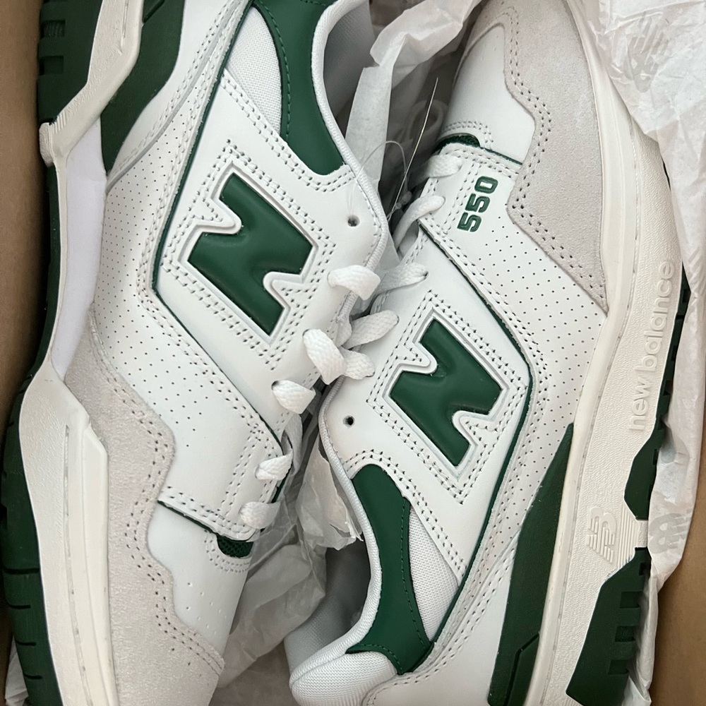 HURRY! BRAND NEW 550s